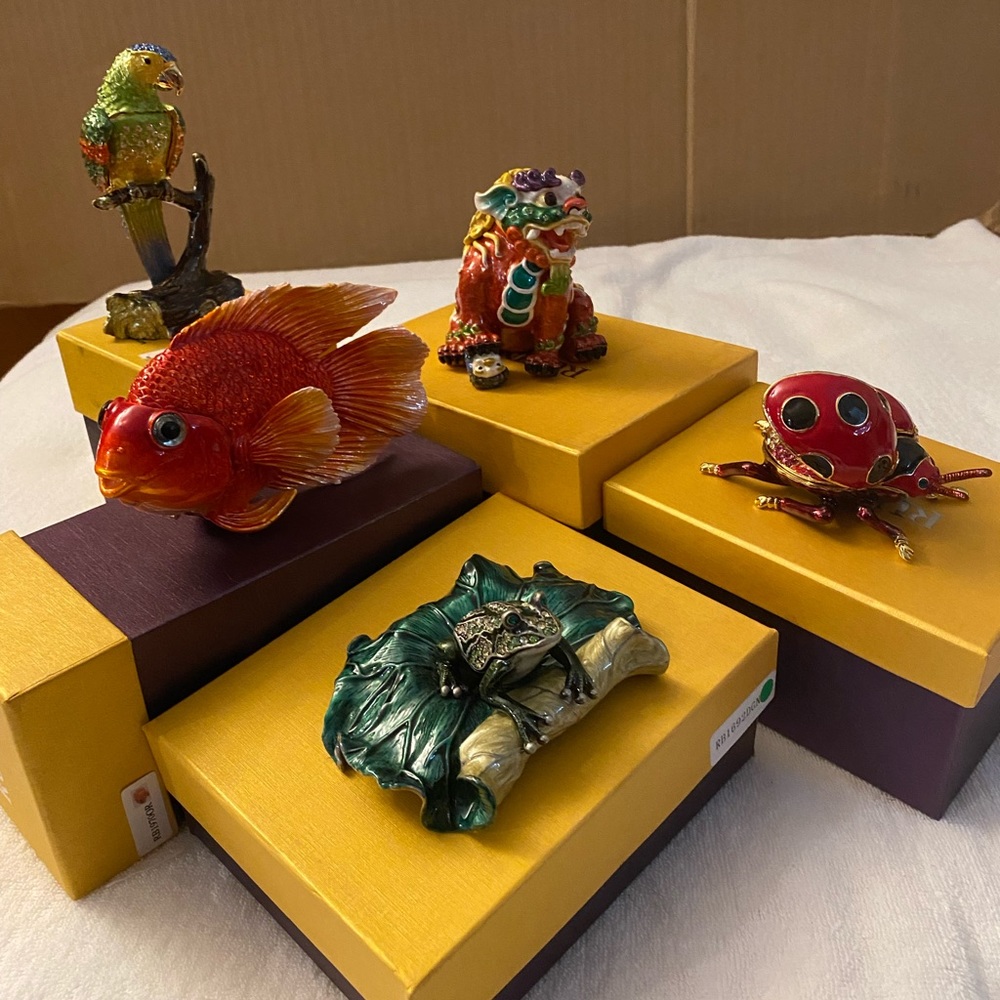 Rucinni Jewelry Box